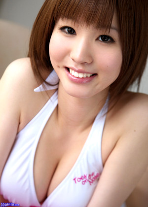 Moe Kondo 近藤萌